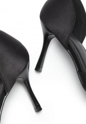 Туфли на высоком каблуке