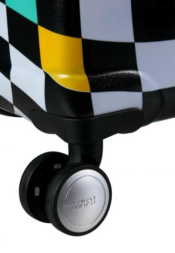 Чемодан на колесах