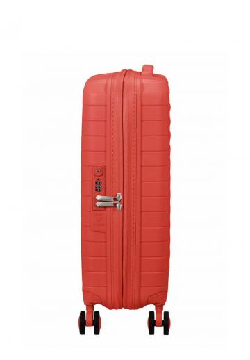 Чемодан на колесах