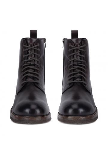 Ботинки на шнуровке