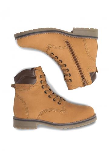Ботинки на шнуровке
