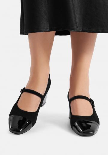 Туфли с ремешком