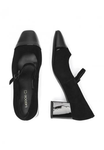 Туфли с ремешком