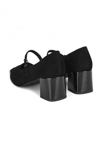 Туфли с ремешком