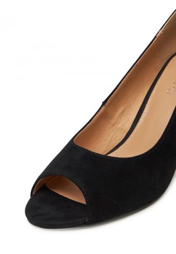 Туфли с открытым носом