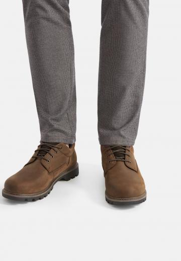 Ботинки на шнуровке