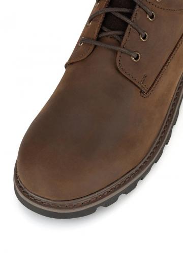 Ботинки на шнуровке