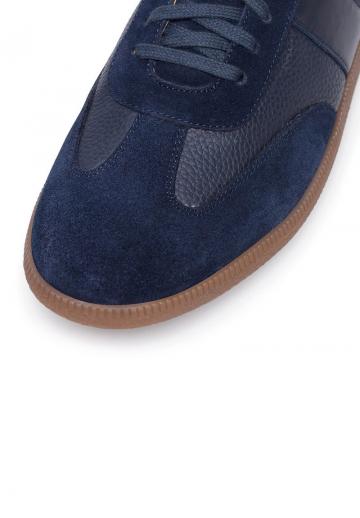 Ботинки на шнуровке