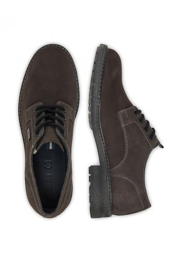 Ботинки на шнуровке