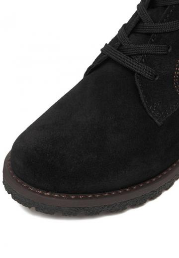 Ботинки на шнуровке