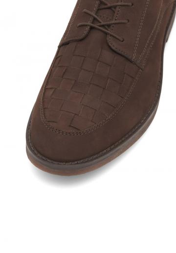 Ботинки на шнуровке