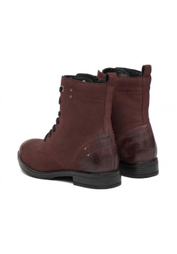 Ботинки на шнуровке