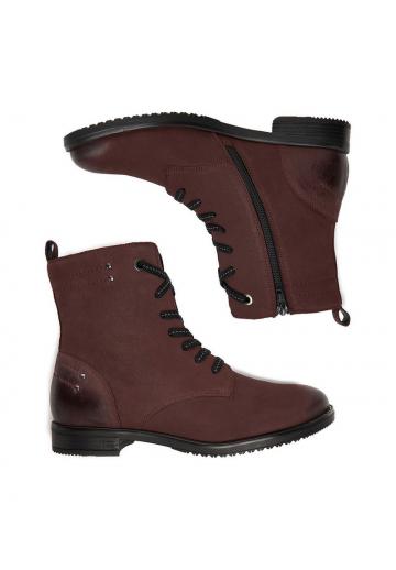 Ботинки на шнуровке