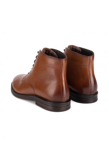 Ботинки на шнуровке