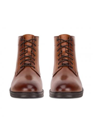 Ботинки на шнуровке