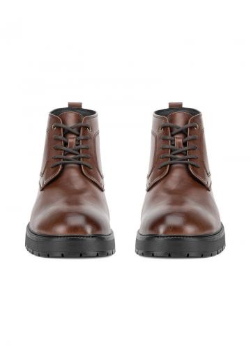 Ботинки на шнуровке