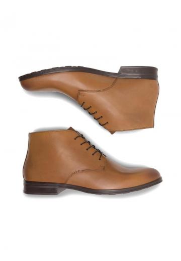 Ботинки на шнуровке