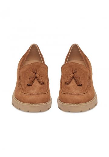 Туфли с высоким носом