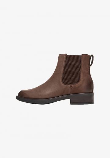 Ботинки челси