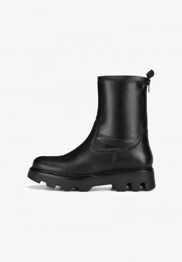 Полусапожки на платформе