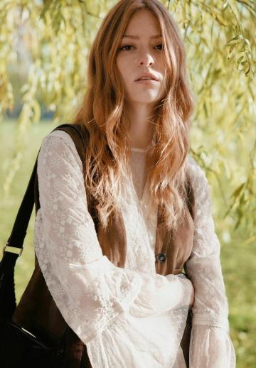 Кружевная блузка