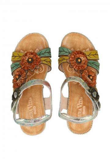 Босоножки на танкетке