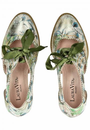 Туфли на шнуровке