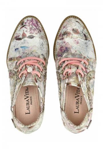 Ботинки на шнуровке