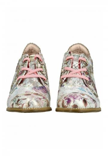 Ботинки на шнуровке