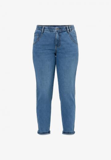 Короткие джинсы