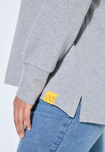 Пуловер с капюшоном