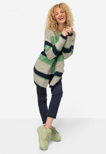 Длинный жилет