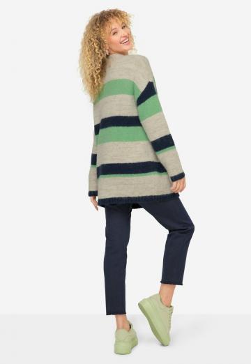 Длинный жилет