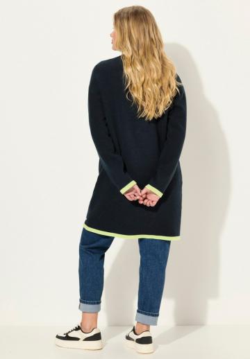 Жаккардовая вязаная кофта