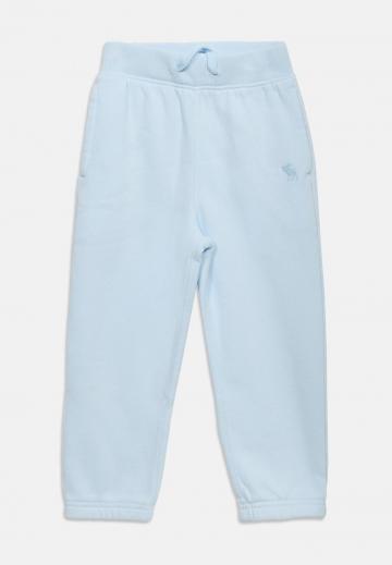 Набор одежды