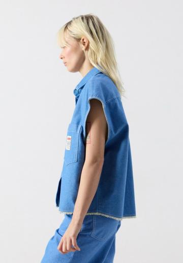 Джинсовая жилетка