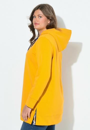 Пуловер с капюшоном