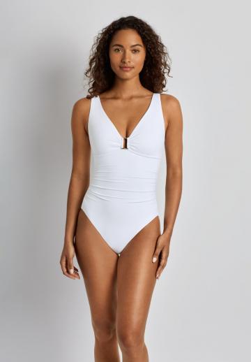 Слитный купальник