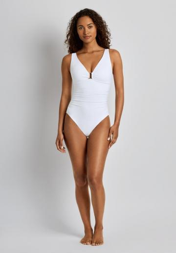 Слитный купальник