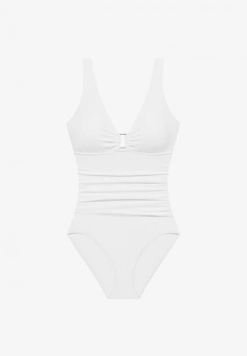 Слитный купальник