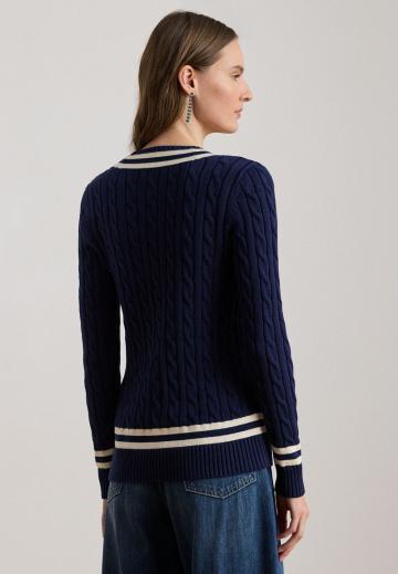 Пуловер с вырезом V