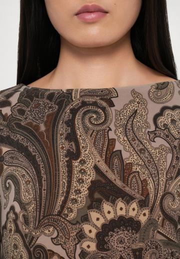 Короткое платье