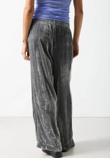 Спортивные штаны