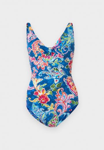 Слитный купальник