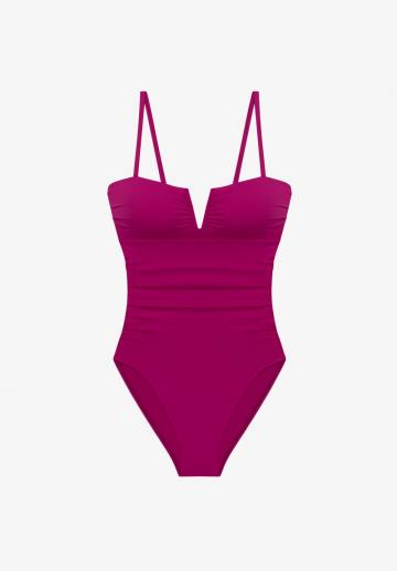 Слитный купальник