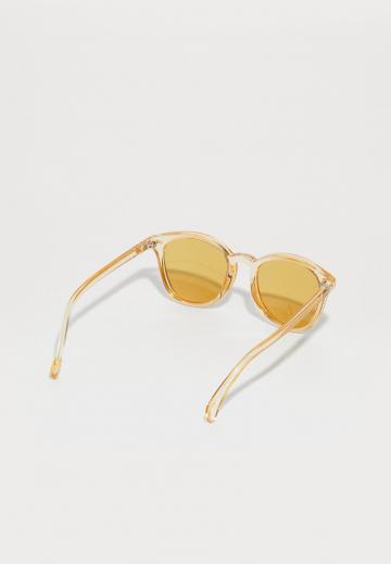 Солнечные очки