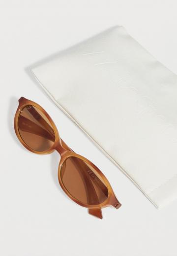 Солнечные очки