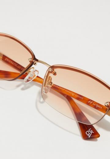 Солнечные очки