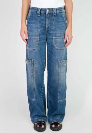 Свободные джинсы