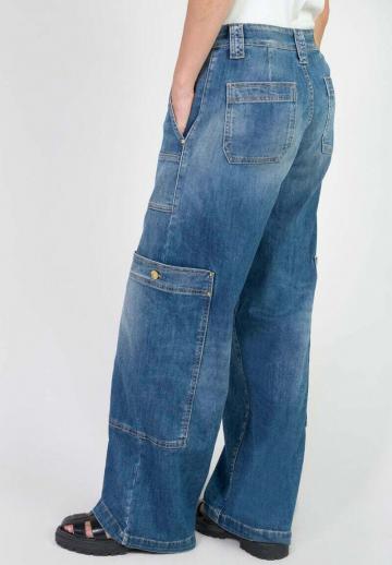Свободные джинсы